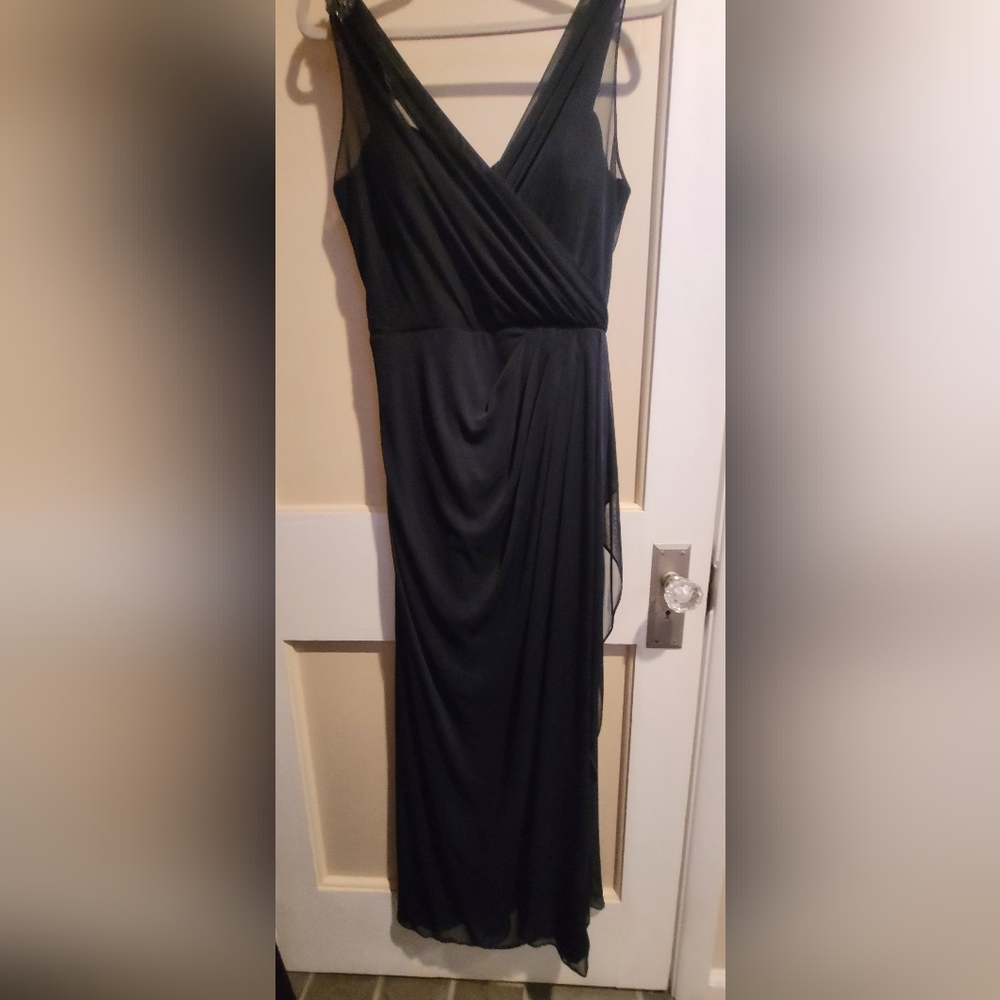 Elegant NAVY Evening Gown With Crystals On Shoulder. Size 16 Flattering